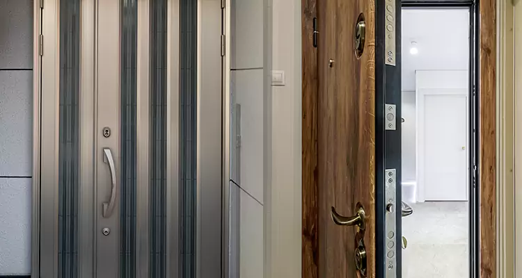 Burglar Proof Front Door Repair in Deltona, FL