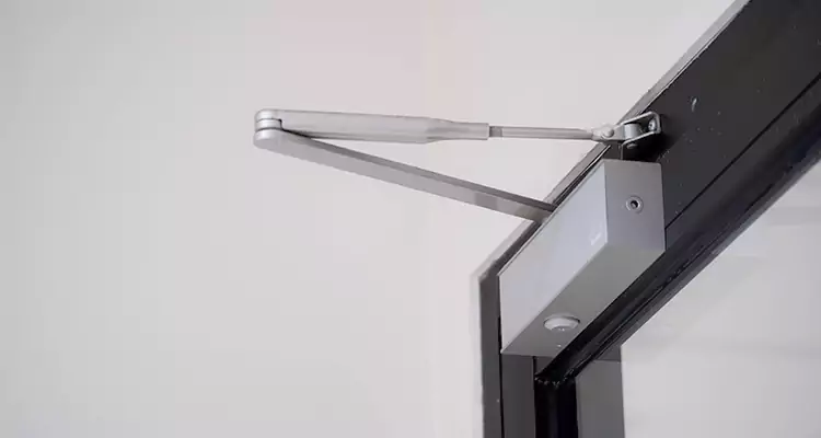 Screen Door Closer Repair in Deltona, FL