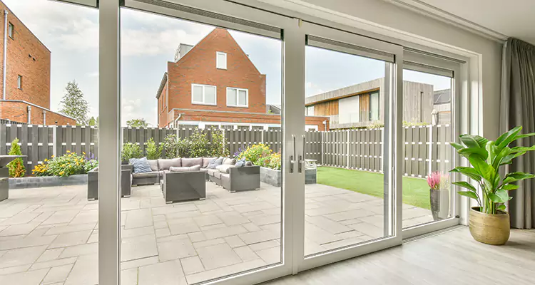 Best Sliding Screen Door Replacement Company in Deltona, FL