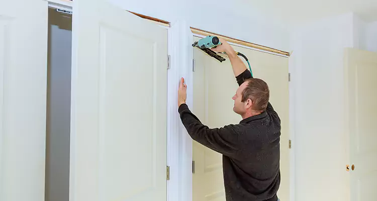 Top Rated Door Fixing ServiceFixing Garage Door Track in Deltona, FL