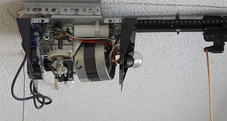 Garage Door Motor Replacement in Deltona, FL