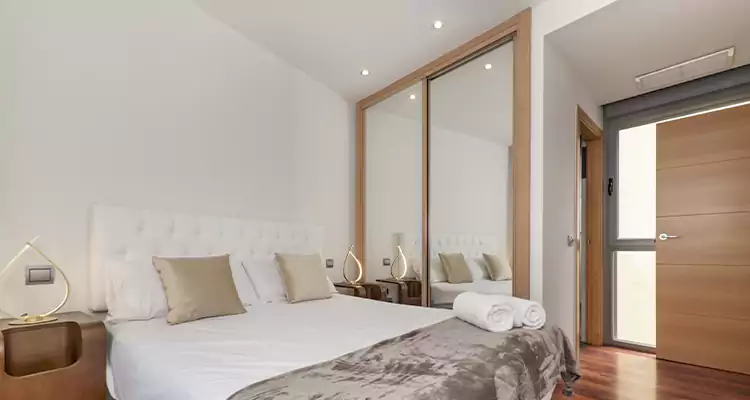 Sliding Wardrobe Door Mirror Replacement in Deltona, FL